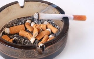 Comment éliminer l'odeur de cigarette des vêtements